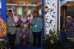  Bengkalis Andalkan Kain Songket